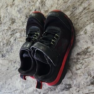 Under armour shoes size 13
